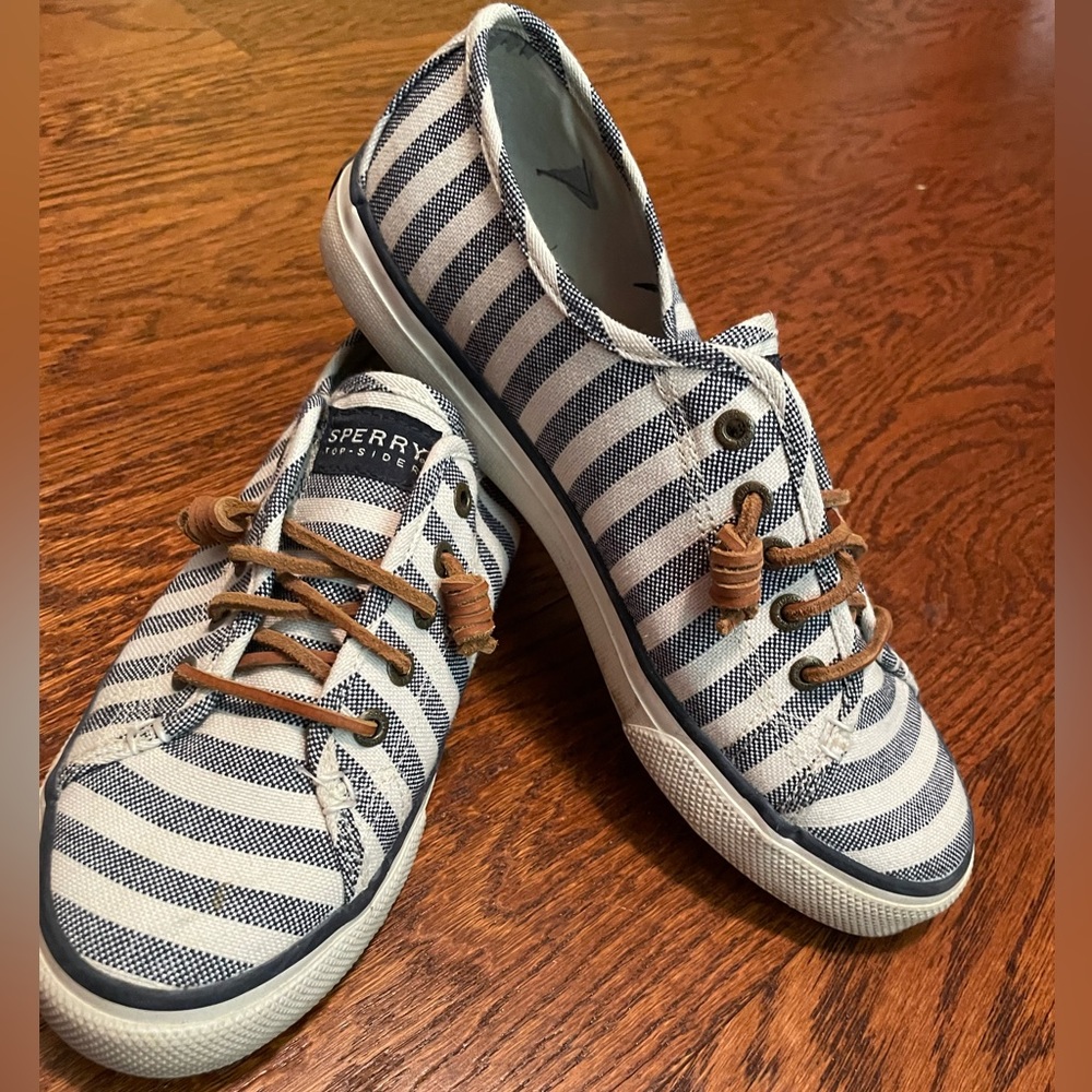 Women’s Sperry shoes